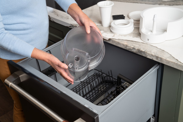 PetSafe® Outlast™  Kisállat Önitató 1.7 literes