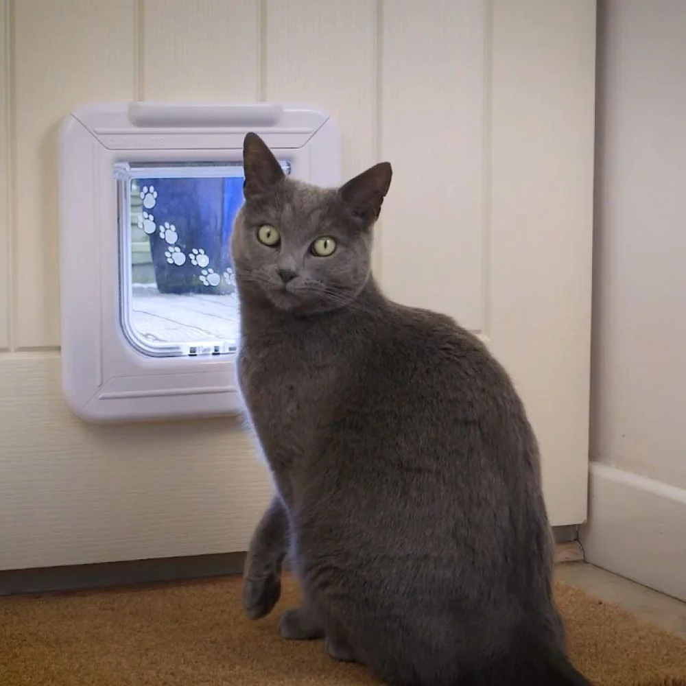 Cat Mate Elite Super Selective Microchip & Disc Cat Flap 355W - Closer Pets